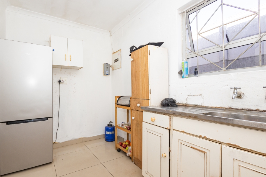 6 Bedroom Property for Sale in Belhar Western Cape
